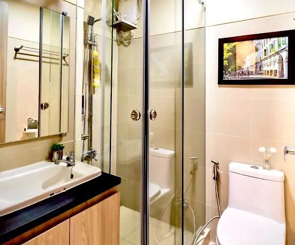 Urban Oasis: Prime With Airport Convenience * Manila