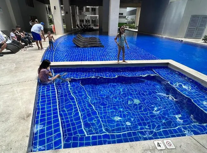 Urban Oasis: Prime With Airport Convenience * Manila