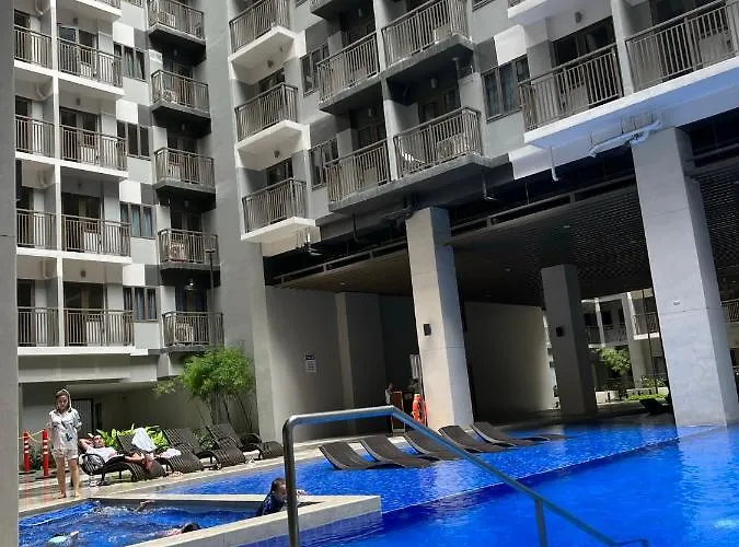 Apartment Urban Oasis: Prime With Airport Convenience Manila