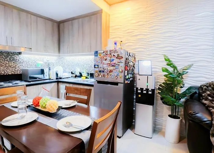 Apartment Urban Oasis: Prime With Airport Convenience